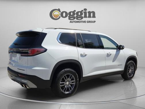Summit White 2025 GMC Acadia FWD Elevation