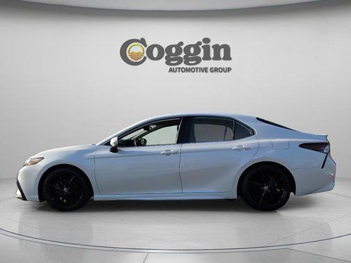 Pearl 2023 Toyota Camry XSE