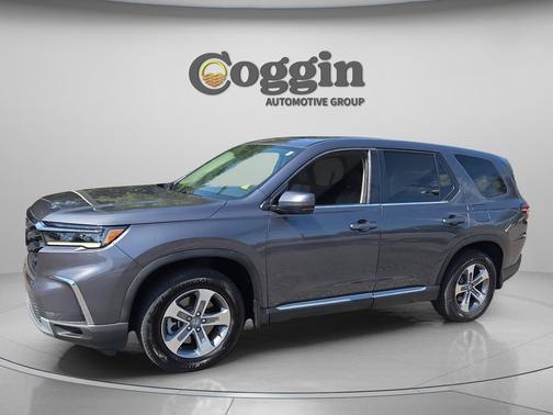 Modern Steel Metallic 2024 Honda Pilot EX-L 7 Passenger