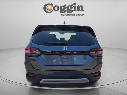 Modern Steel Metallic 2024 Honda Pilot EX-L 7 Passenger