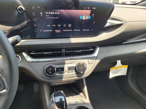 2025 Buick Envista Preferred FWD