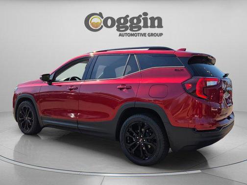 Cayenne Red Tintcoat 2022 GMC Terrain SLT