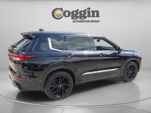 2022 Mitsubishi Outlander SE S-AWC