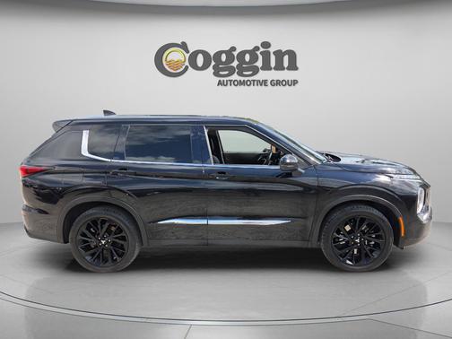 2022 Mitsubishi Outlander SE S-AWC