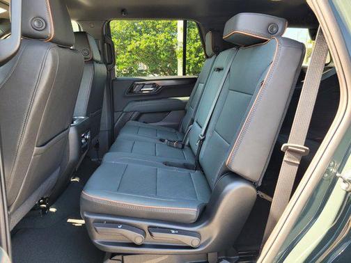 2026 GMC Yukon 4WD AT4