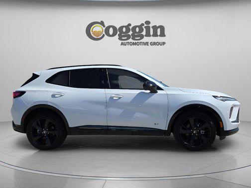 Iridescent White Tricoat 2026 Buick Envision Sport Touring AWD