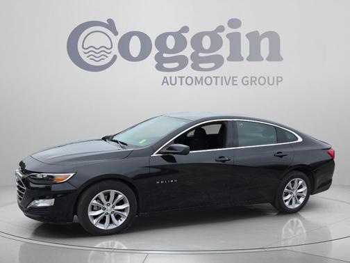 Mosaic Black Metallic 2025 Chevrolet Malibu FWD 1LT