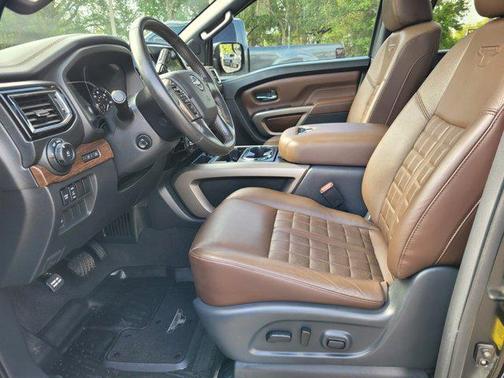 2023 Nissan Titan Platinum Reserve