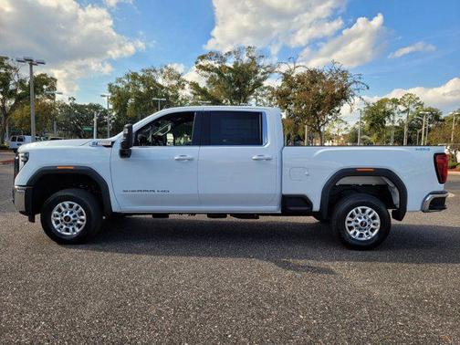 2026 GMC Sierra 2500 SLE