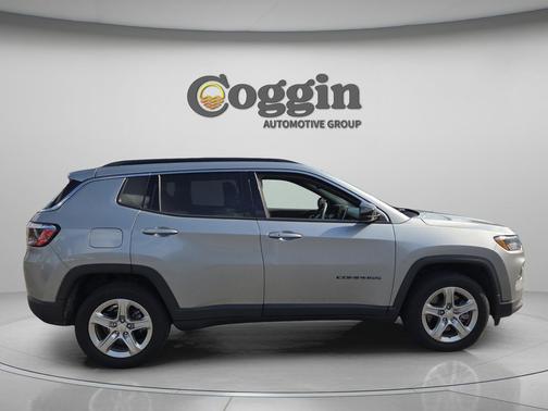 Billet Silver Metallic Clearcoat 2023 Jeep Compass Latitude