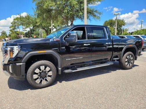 2025 GMC Sierra 2500 Denali