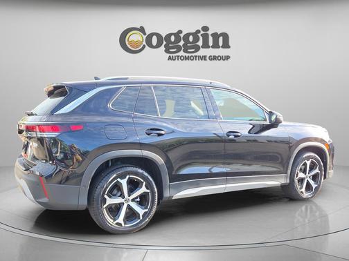 Deep Black Pearl 2025 Volkswagen Tiguan 2.0T SE