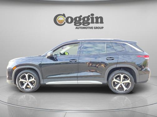 Deep Black Pearl 2025 Volkswagen Tiguan 2.0T SE