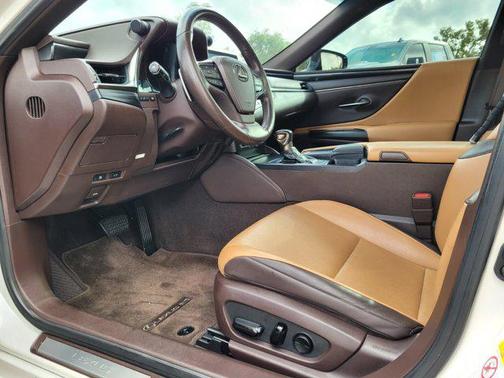2019 Lexus ES 350 Base