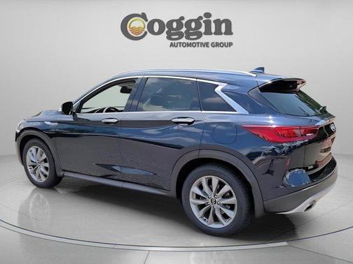 2022 INFINITI QX50 LUXE AWD