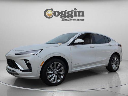 White Frost Tricoat 2024 Buick Envista Avenir FWD