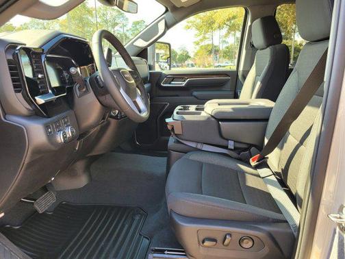 2026 GMC Sierra 2500 SLE