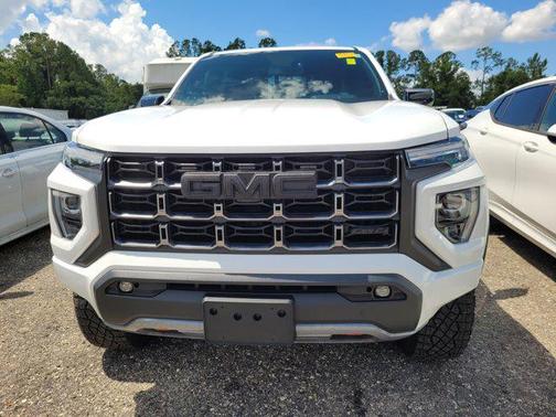 2023 GMC Canyon Base