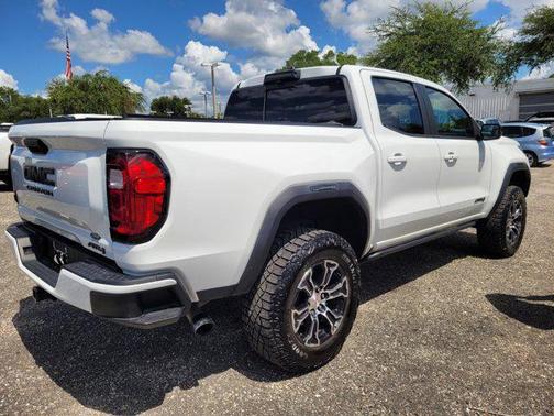 2023 GMC Canyon Base