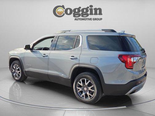 Sterling Metallic 2023 GMC Acadia FWD SLT