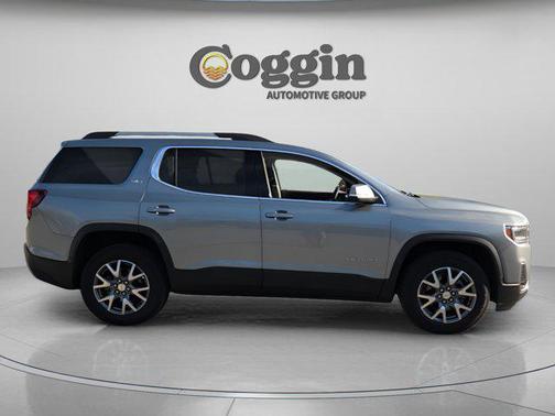 Sterling Metallic 2023 GMC Acadia FWD SLT