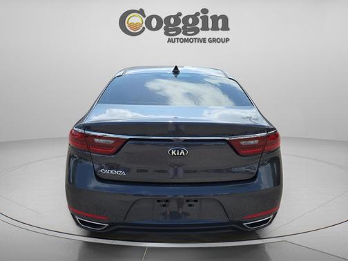 Platinum Graphite 2017 Kia Cadenza Premium