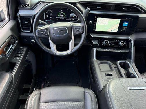 2024 GMC Sierra 2500 Denali