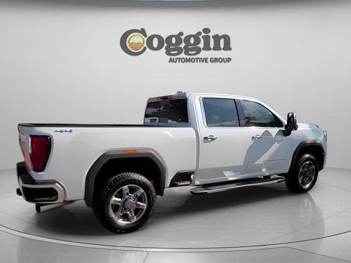 2026 GMC Sierra 2500 SLT