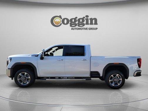 Glacier White Tricoat 2026 GMC Sierra 2500 SLT