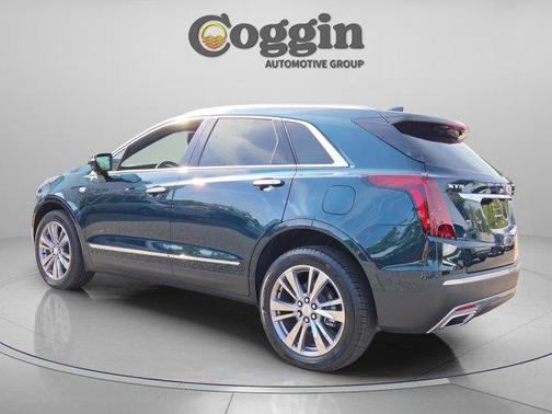 Emerald Lake Metallic 2025 Cadillac XT5 Premium Luxury