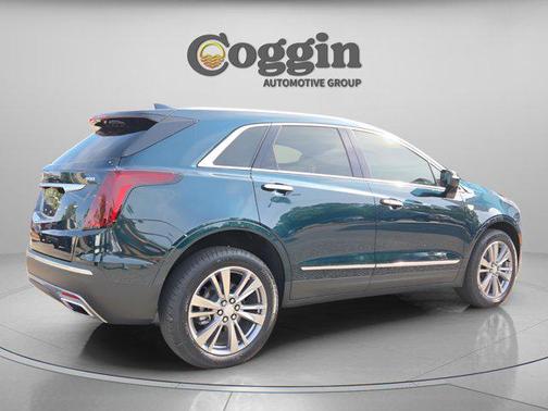 Emerald Lake Metallic 2025 Cadillac XT5 Premium Luxury