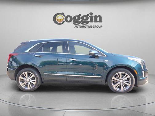 Emerald Lake Metallic 2025 Cadillac XT5 Premium Luxury