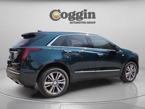 Emerald Lake Metallic 2025 Cadillac XT5 Premium Luxury