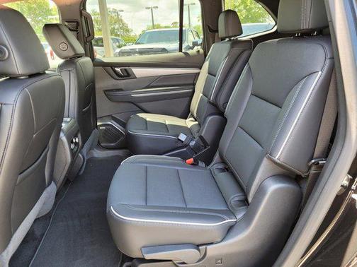 2025 Buick Enclave Preferred FWD