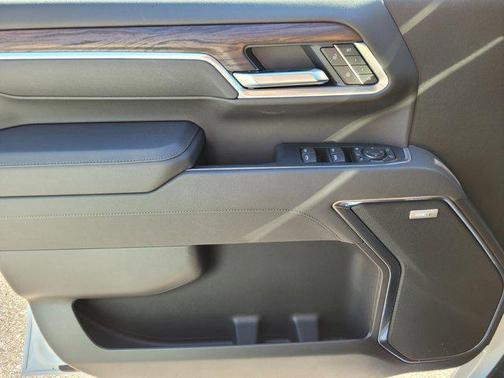 2026 GMC Sierra 2500 SLT