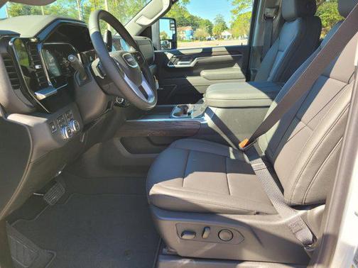 2026 GMC Sierra 2500 SLT