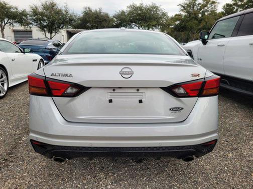 2024 Nissan Altima SR FWD