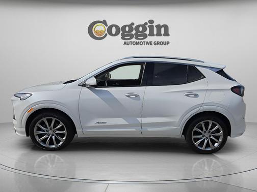 White Frost Tricoat 2024 Buick Encore GX Avenir