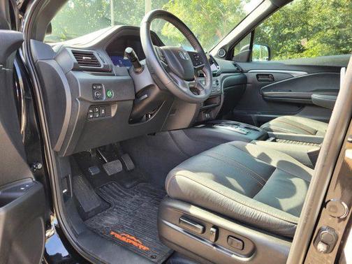 2023 Honda Passport AWD TrailSport
