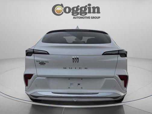 White Frost Tricoat 2026 Buick Envista Avenir FWD