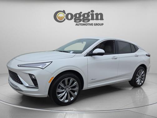 White Frost Tricoat 2026 Buick Envista Avenir FWD
