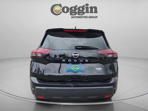 Super Black 2024 Nissan Rogue S