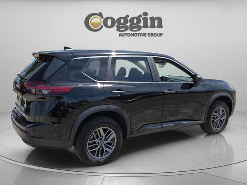 Super Black 2024 Nissan Rogue S