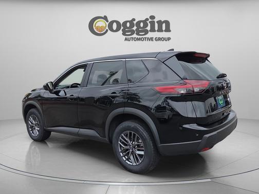 Super Black 2024 Nissan Rogue S
