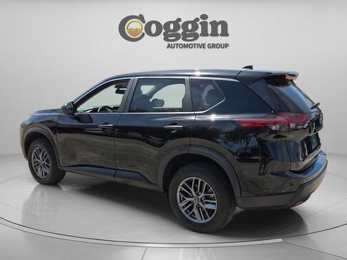 Super Black 2024 Nissan Rogue S