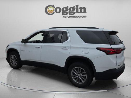 Summit White 2023 Chevrolet Traverse LT Leather