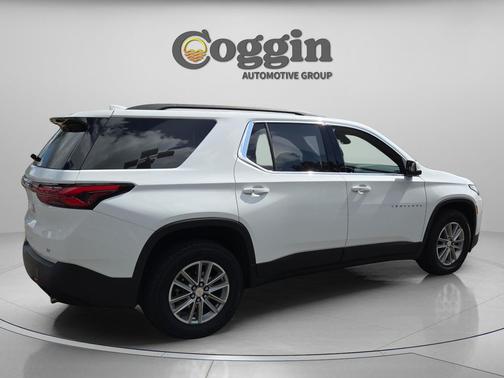 Summit White 2023 Chevrolet Traverse LT Leather