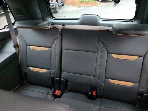 2024 GMC Yukon 4WD AT4