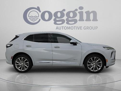 Iridescent White Tricoat 2026 Buick Envision Avenir AWD