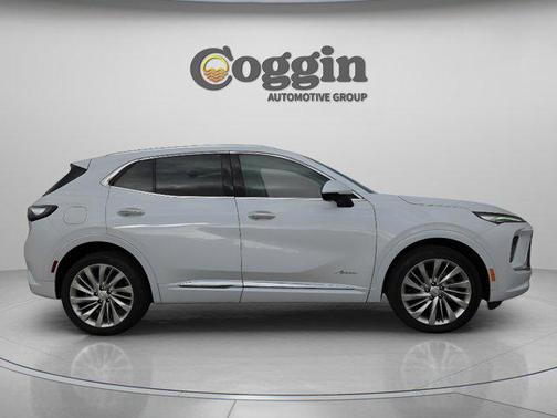 Iridescent White Tricoat 2026 Buick Envision Avenir AWD